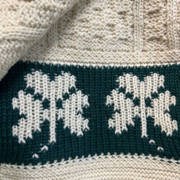 Aran Crafts Shamrock Scarf & Hat Set – 100% Merino Wool – Made in Ireland - Picture 4 of 9